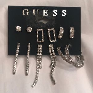 Guess Costume earring set